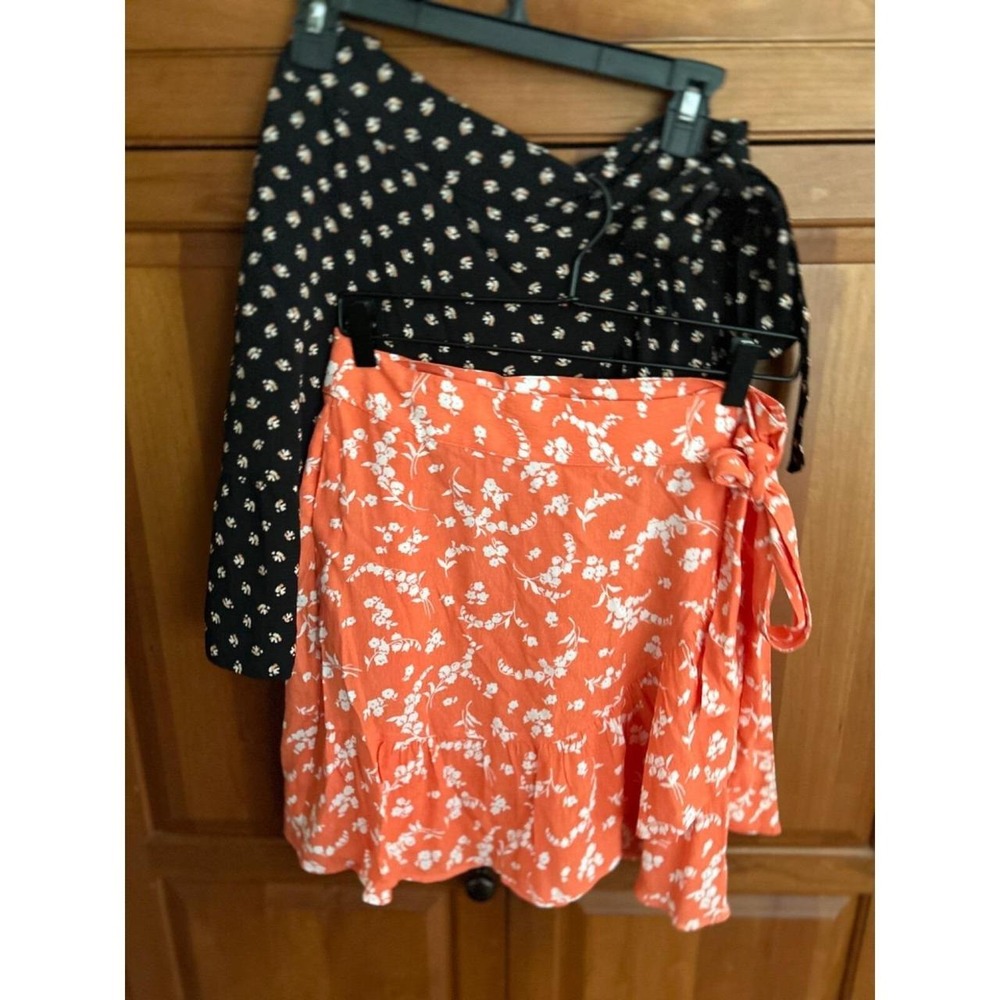 Gap Womens Floral Wrap Ruffle Skirt Lot of 2 Orange Black White Size 8